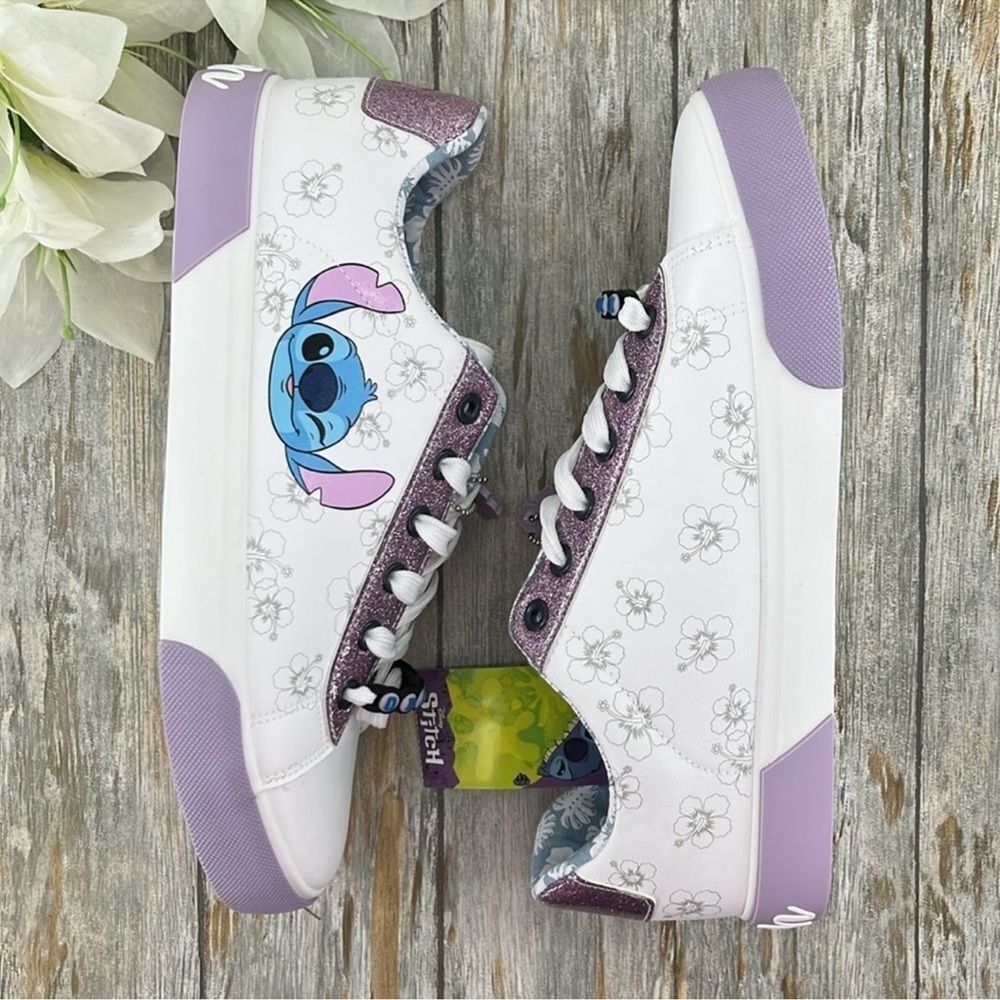 Disney Stitch Women's Low Top Lace Up Sneaker Size 9 1/2
